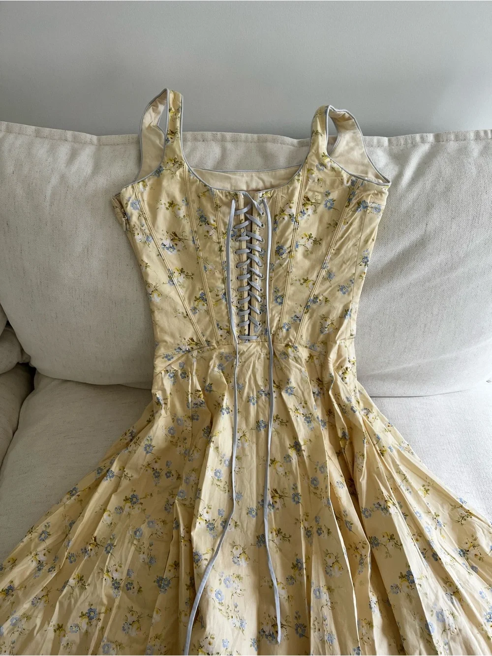 House of CB JAIME
Lemon Floral Print Cotton Lace Up Midi Sundress🍋 - Picture 4 of 10